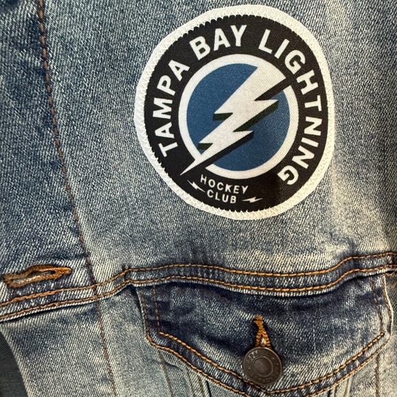 NWOT BROdemin Custom Tampa Bay Lightning Denim Jacket (Size M) - Picture 7 of 10